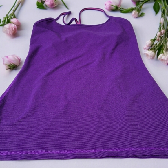 Lululemon woman's size 6 with pink  accents on upper straps. - Picture 3 of 10